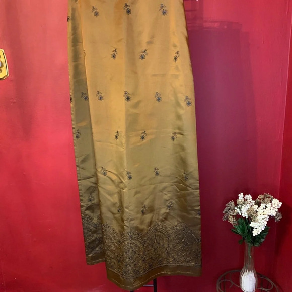 J.R. NITES PETITES BY CALIENDO SKIRT SIZE 4P - Picture 3 of 3